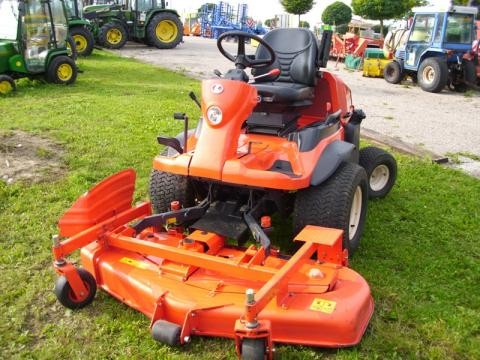 KUBOTA F2880, filtry silnika i hydrauliczne